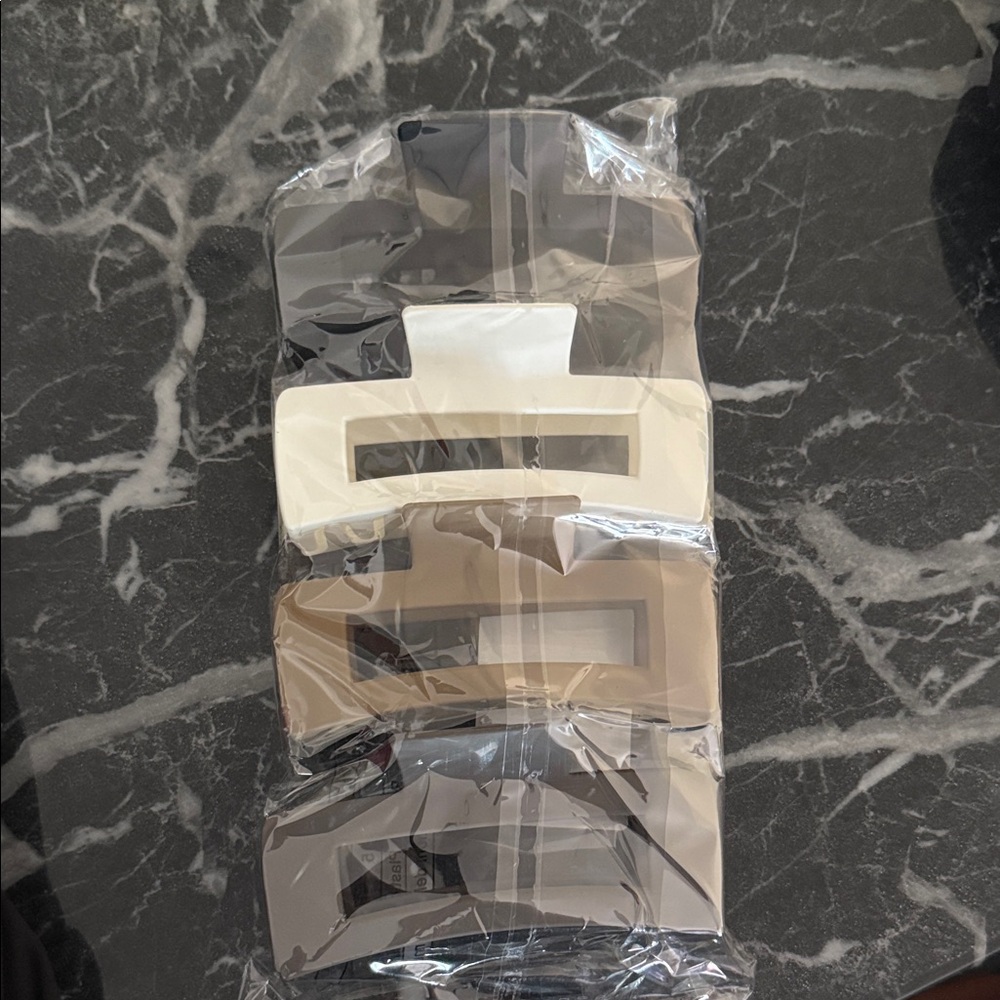 Set of 4 Rectangular Hair Claws in Black, White & Taupe and brown